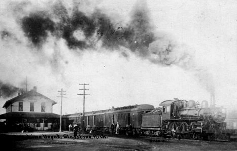 Soo Line Gladstone Depot with train